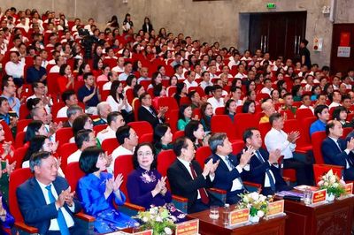 Giám đốc Công an Hà Nội được vinh danh 'Công dân Thủ đô ưu tú'