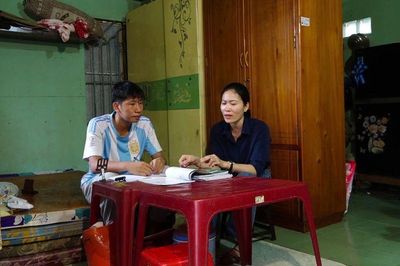 Người mẹ đặc biệt phía sau hành trình trưởng thành của những đứa trẻ mồ côi