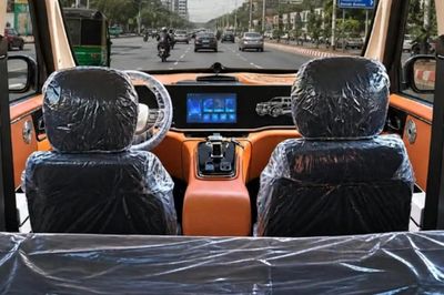 Rẻ hơn Kia Morning, MPV điện giá 280 triệu đồng đẹp như Toyota Alphard, di chuyển tới 300km/lần sạc phù hợp khách hàng gia đình
