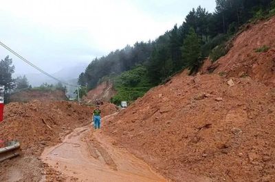 Cảnh báo 4 tỉnh miền Trung có nguy cơ cao sạt lở, lũ quét