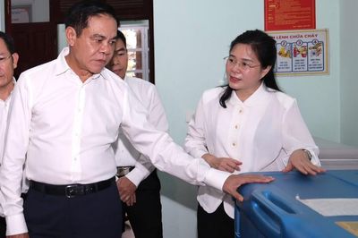 Nghệ An ưu tiên nguồn lực, nâng chất lượng khám chữa bệnh tại tuyến cơ sở