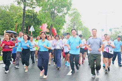 Hơn 2.000 người ở Quảng Ngãi hưởng ứng phong trào rèn luyện thể thao