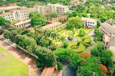 Chuyển giao Trường Cao đẳng Nông Lâm Đông Bắc về UBND thành phố Quảng Ninh quản lý