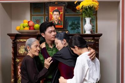 Viết tiếp câu chuyện tri ân 'Dưới cờ Tổ quốc anh về'