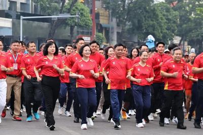 Phát động phong trào toàn dân luyện tập thể thao: 'Một quốc gia vận động, một Việt Nam khỏe mạnh'