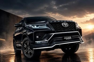 Toyota Fortuner 2026 có thêm bản mới, giá quy đổi gần 1 tỷ đồng