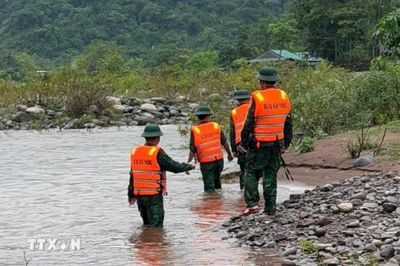 Quảng Trị: Mưa lũ gây thiệt hại, nhiều bản làng bị cô lập