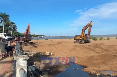 Sửa chữa bờ kè Bạch Đằng sau nhiều năm hư hại
