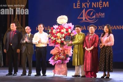 Kỷ niệm 40 năm Hội Văn nghệ sỹ - Nhà báo xứ Thanh tại Hà Nội