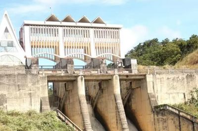 Hồ Ayun Hạ điều tiết nước qua tràn xả lũ tối đa 150 m³/giây