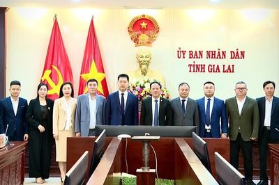 Chủ tịch UBND tỉnh Phạm Anh Tuấn làm việc với Tập đoàn Muyuan