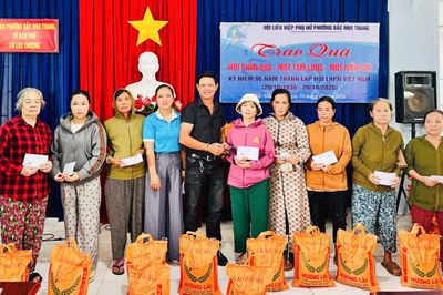 Trao 100 suất quà cho hội viên, phụ nữ có hoàn cảnh khó khăn ở phường Bắc Nha Trang