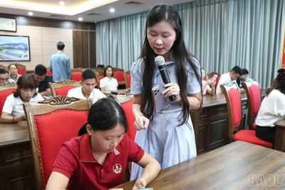 Văn Bàn tập huấn xây dựng nội dung số và livestream bán hàng thương mại điện tử