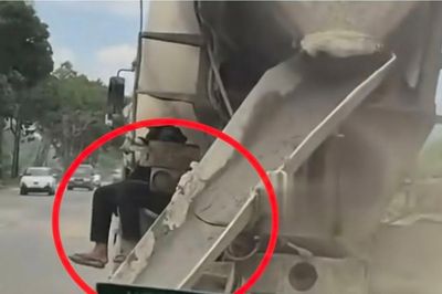 Để người đu bám trên xe bồn, tài xế bị phạt 28 triệu đồng