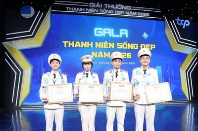 Vinh danh 15 gương 'Thanh niên sống đẹp', truyền cảm hứng đến cộng đồng