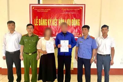 Trại tạm giam Công an tỉnh tổ chức đăng ký kết hôn lưu động cho người đang bị tạm giam