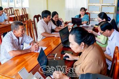 Cà Mau đưa dịch vụ số đi từng ngõ, gõ từng nhà