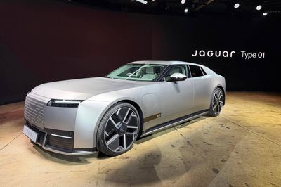 Lộ diện xe điện Jaguar sạc siêu nhanh