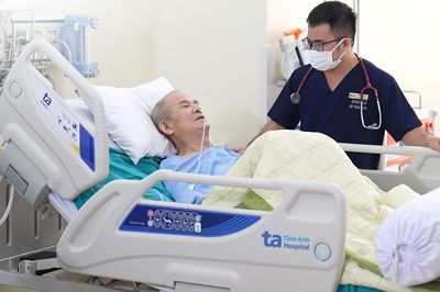 Người đàn ông suy thận cấp, xuất huyết tiêu hóa vì mắc sai lầm này khi dùng thuốc giảm đau