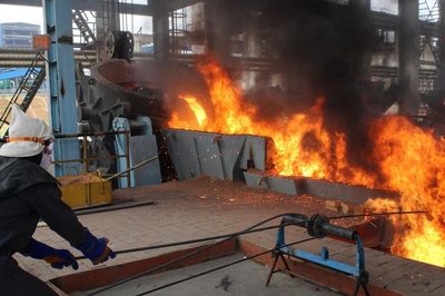 Những trường hợp nào được nghỉ hưu trước tuổi 5–10 năm hoặc không giới hạn độ tuổi?