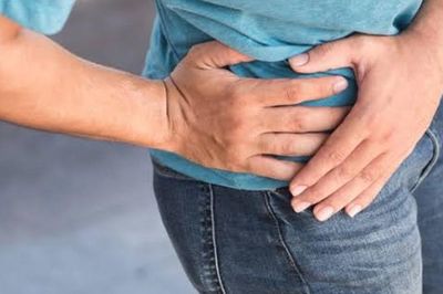 Đau mông kéo dài, người đàn ông bàng hoàng nhận kết quả ung thư