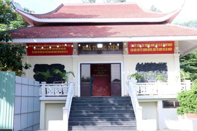 Lễ viếng, Lễ truy điệu và an táng hài cốt liệt sĩ quy tập tại công viên Lê Thị Riêng diễn ra ngày 14/10