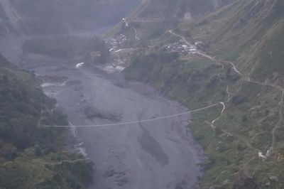 Lũ quét tại Nepal cuốn trôi hàng chục ngôi nhà, nhiều người mất tích