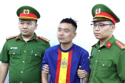 Bắt tạm giam 'Thắng Ật' về tội gây rối trật tự công cộng