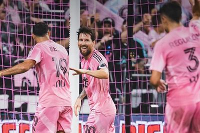 Messi bùng nổ cùng Suarez, Inter Miami giải cơn khát chiến thắng