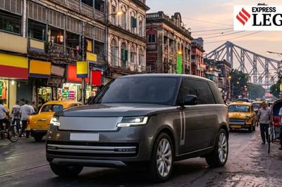 SUV sang lỗi âm thanh sau khi giao xe, khách đòi hãng đổi xe nhưng bất thành