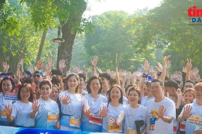 Phụ nữ chạy vì môi trường không khói thuốc và Tương lai xanh