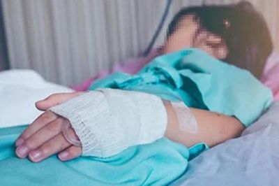 Bé gái 4 tuổi mắt thâm tím như 'gấu trúc', bác sĩ cảnh báo bệnh nguy hiểm khiến mẹ bật khóc vì bỏ qua dấu hiệu quen thuộc