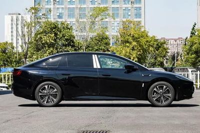 Xe điện công suất 721 mã lực, phạm vi hoạt động 730 km, giá từ 650 triệu đồng