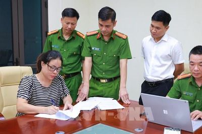 Bắt tạm giam nguyên kế toán giả mạo chữ ký, chiếm đoạt hơn 30 tỷ đồng