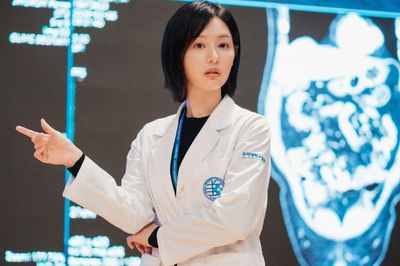 Doctor X của Kim Ji Won lập thành tích rating cao nhất năm 2026