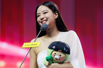 Rộ tin Jennie hit Dracula tranh giải GRAMMY 2027