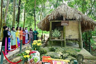 Tân Trào - Từ mùa thu năm ấy
