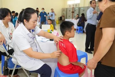 Khám sức khỏe định kỳ - Lá chắn sức khỏe học đường