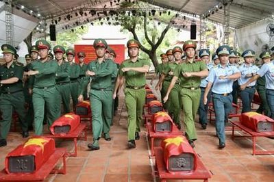Mời Nhân dân hai bên đường cầm nhành hoa trắng tiễn đưa 731 hài cốt liệt sỹ quy tập tại Công viên Lê Thị Riêng về Nghĩa trang Liệt sĩ TPHCM​
