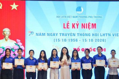 Tuổi trẻ Phú Thượng tiếp nối truyền thống, tiên phong chuyển đổi số