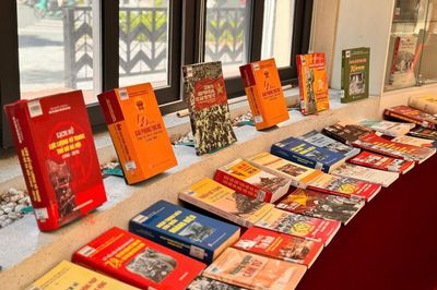 Tìm lại ký ức Hà Nội qua hơn 300 tư liệu