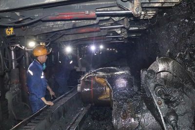 Những ngành nghề này được hưởng chế độ nghỉ hưu trước tuổi sớm hơn quy định
