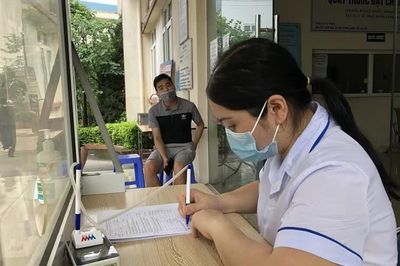 Kiến nghị nâng phụ cấp đối với nhân viên y tế, cộng tác viên dân số