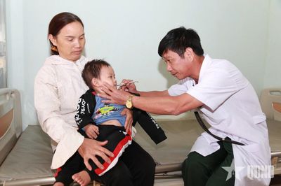 Những điểm mới về phụ cấp đặc thù đối với lĩnh vực y tế Quân đội