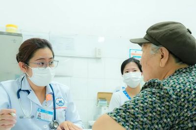 TPHCM phát triển mô hình chăm sóc người cao tuổi từ gia đình đến bệnh viện