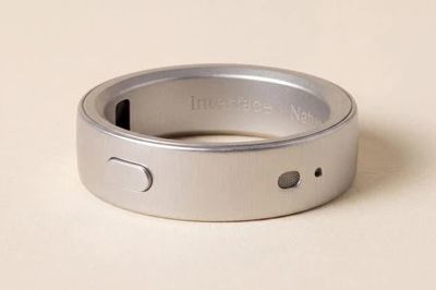 Chiếc nhẫn thông minh giá rẻ đưa trợ lý AI lên ngón tay