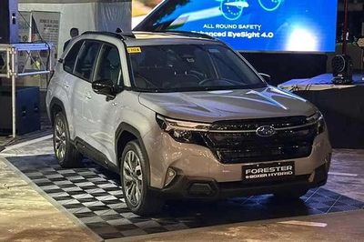 [GALLERY] Subaru Forester e-Boxer Hybrid sắp mở bán Việt Nam 'đấu' Honda CR-V
