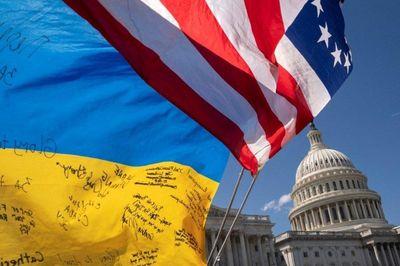 Khi các cuộc tấn công nhà máy lọc dầu Nga trở thành phép thử cho quan hệ Mỹ-Ukraine