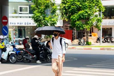 Xuất hiện hơn 50 kỷ lục nắng nóng, miền Bắc đón mùa đông rất ấm