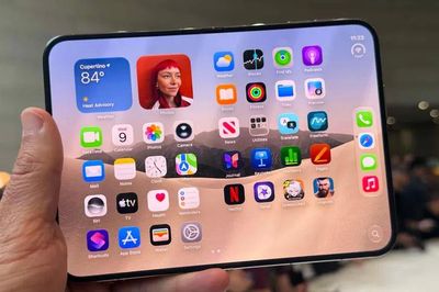 iPhone Duo giá gần 2.000 USD sắp lên kệ: Apple tung chiêu chưa từng có